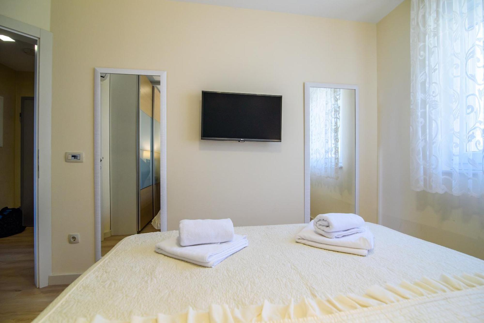 Apartments Leone Lukas Promajna Rom bilde