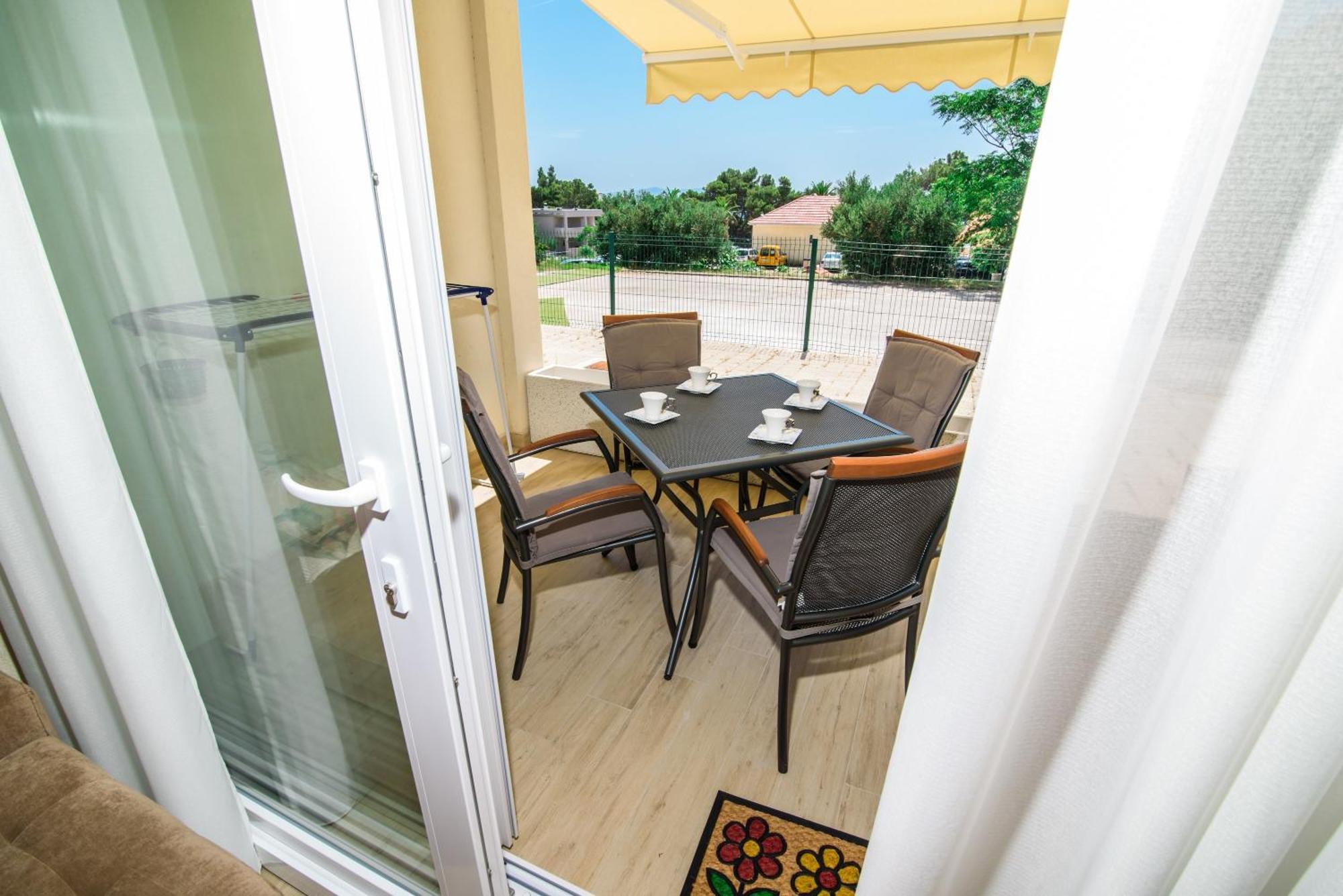 Apartments Leone Lukas Promajna Rom bilde