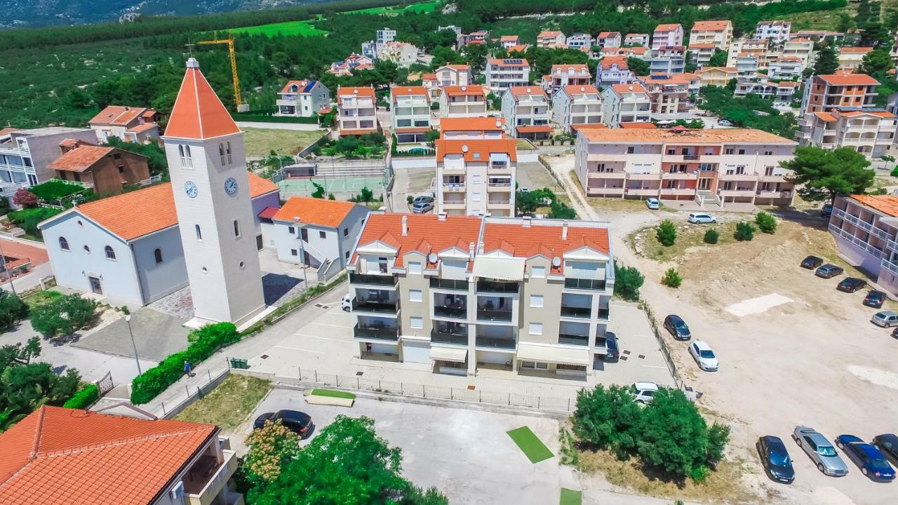Apartments Leone Lukas Promajna Eksteriør bilde